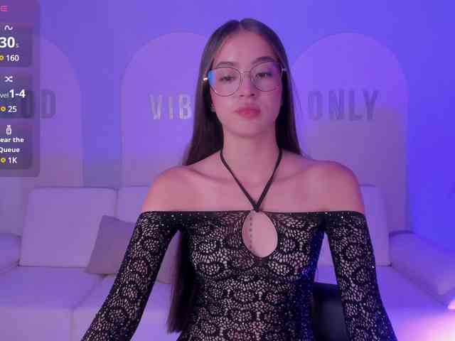 MaiaCollins1 webcam