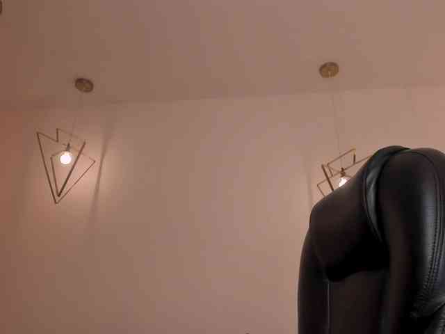 MaiaCollins1 webcam