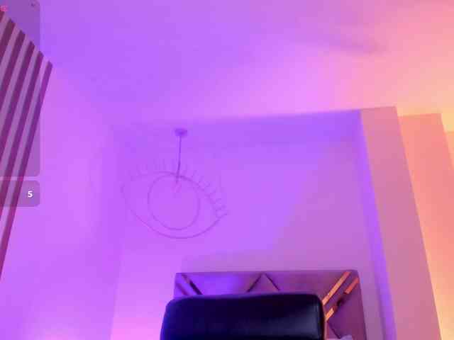 MaiaCollins1 webcam