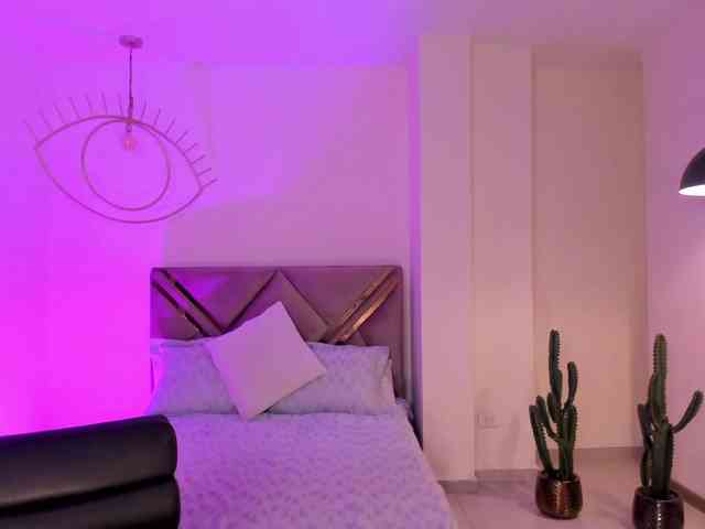 MaiaCollins1 MaiaCollins1