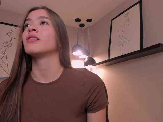 MaiaCollins1 webcam