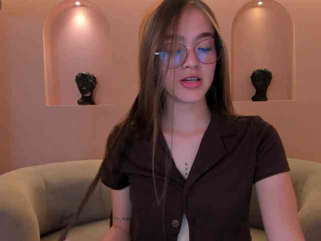 MaiaCollins1 webcam