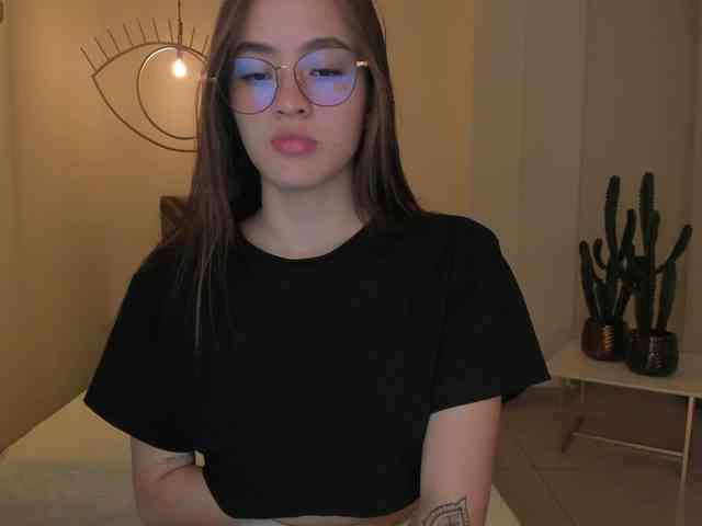 MaiaCollins1 webcam
