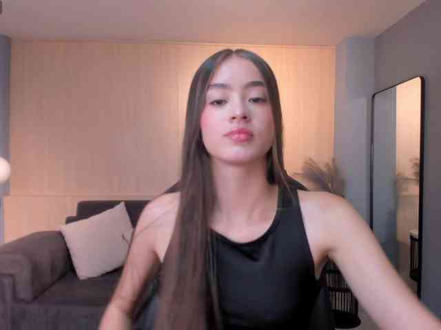 MaiaCollins1 webcam