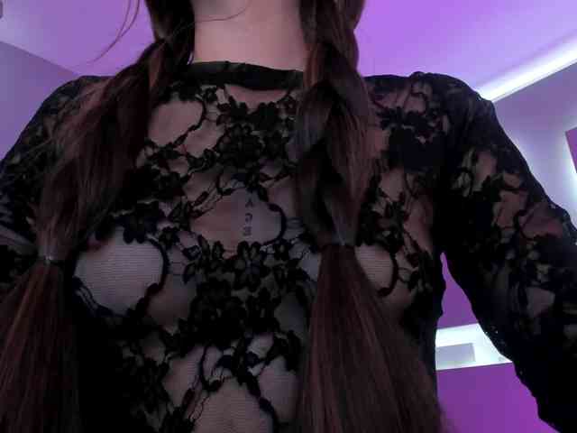 MaiaCollins1 webcam
