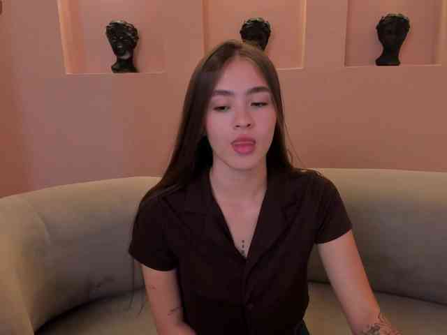 MaiaCollins1 webcam