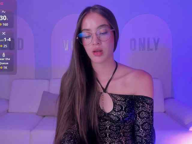 MaiaCollins1 webcam