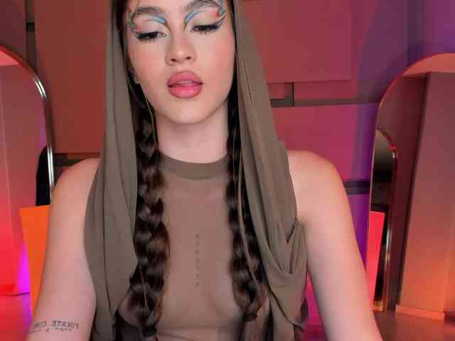 MaiaCollins1 webcam