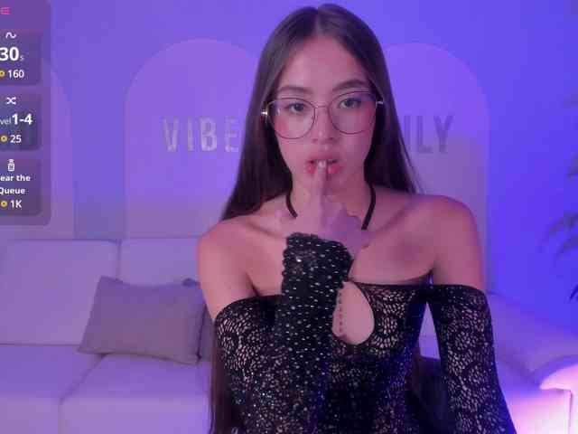 MaiaCollins1 webcam