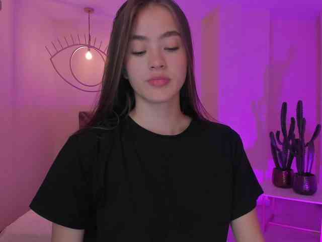 MaiaCollins1 webcam