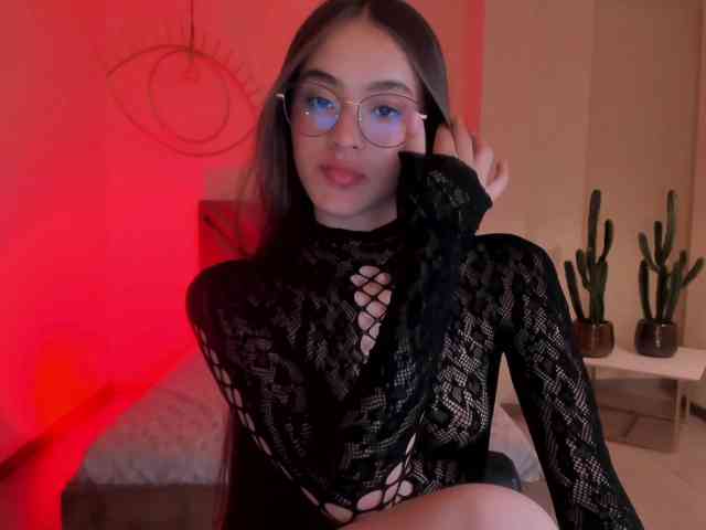 MaiaCollins1 webcam