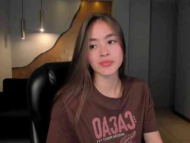 MaiaCollins1 webcam