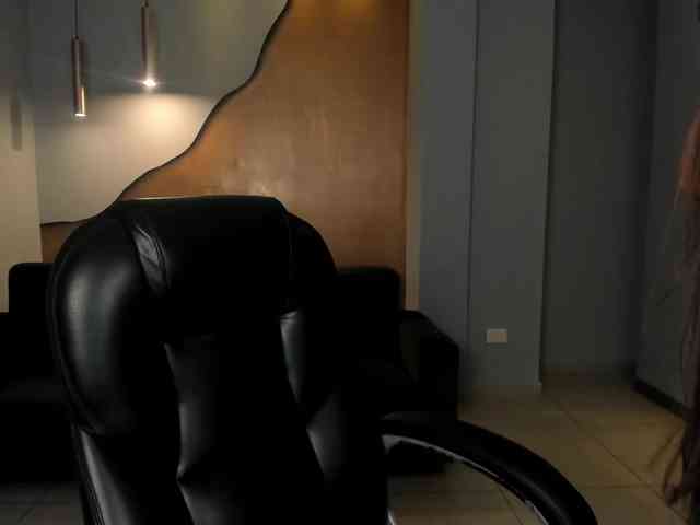 MaiaCollins1 webcam