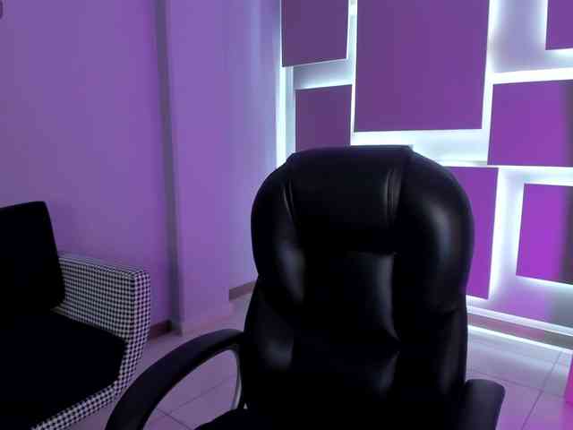MaiaCollins1 webcam