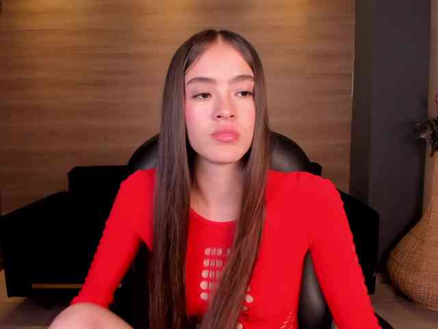 MaiaCollins1 webcam