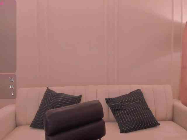 MaiaCollins1 webcam
