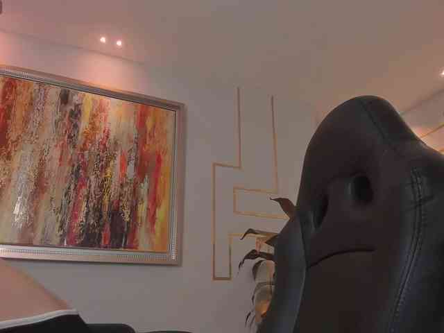 MaiaCollins1 webcam