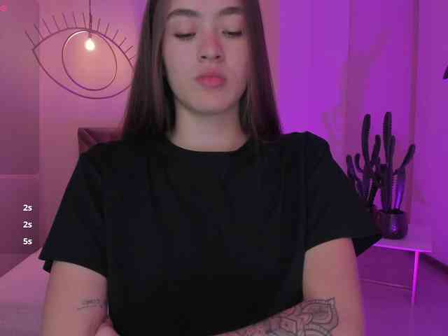 MaiaCollins1 webcam