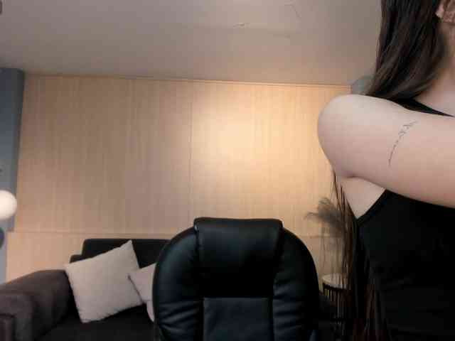 MaiaCollins1 webcam