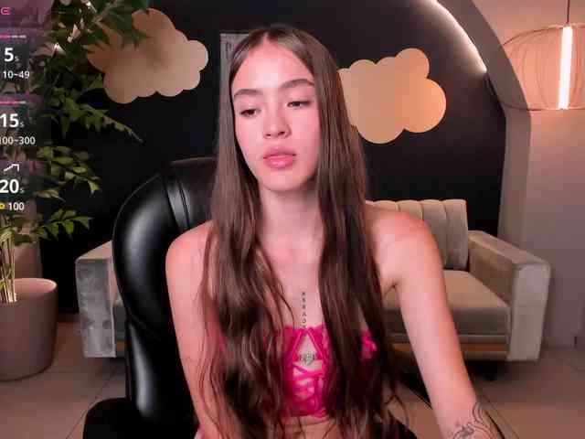 MaiaCollins1 webcam