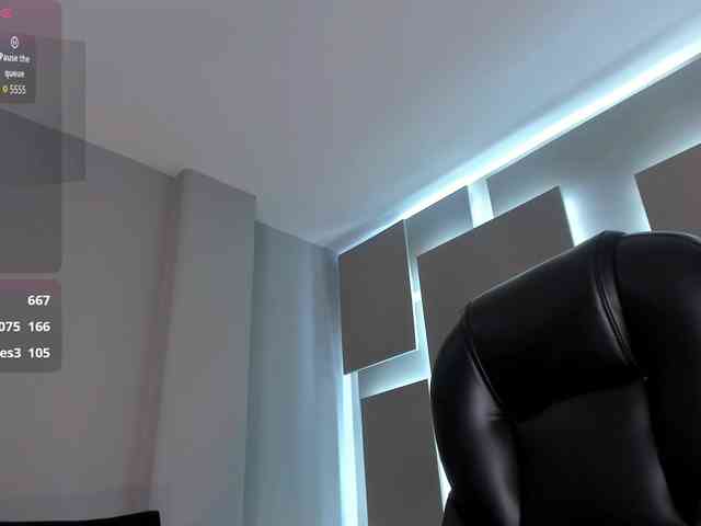 MaiaCollins1 webcam