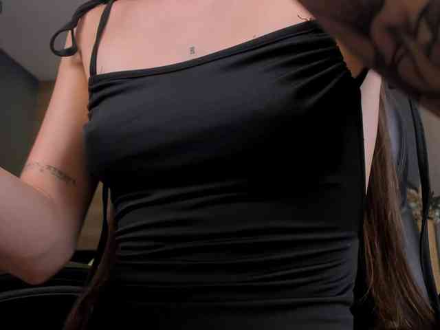 MaiaCollins1 webcam