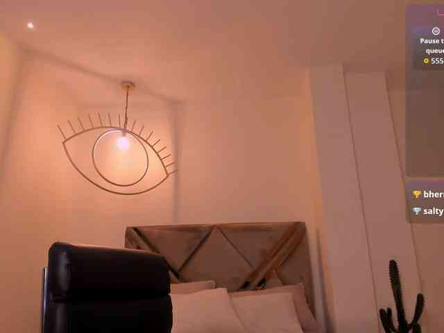 MaiaCollins1 Live Webcam on BongaCams