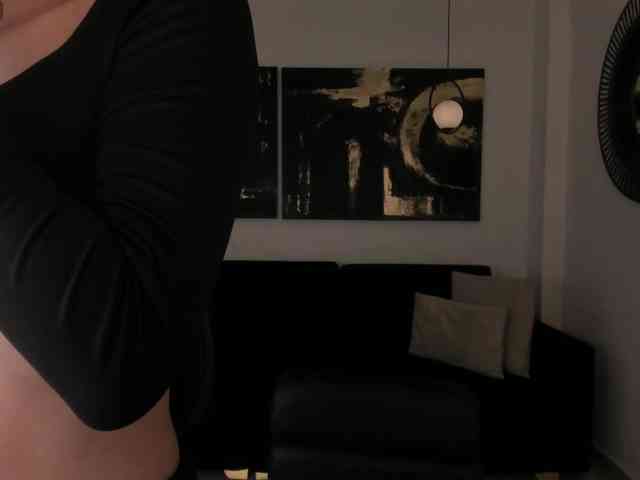 MaiaCollins1 webcam