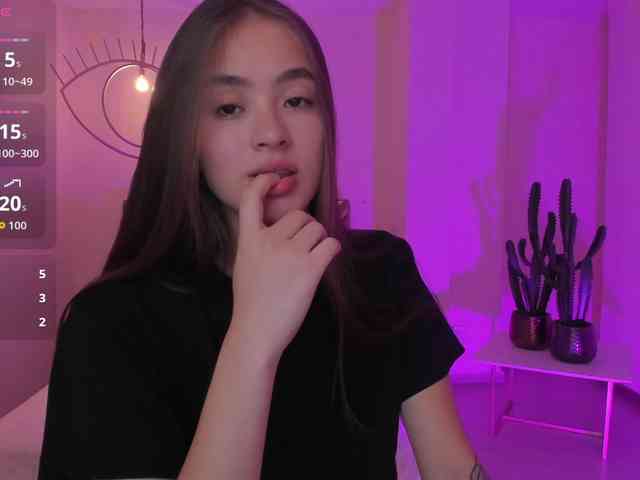 MaiaCollins1 webcam