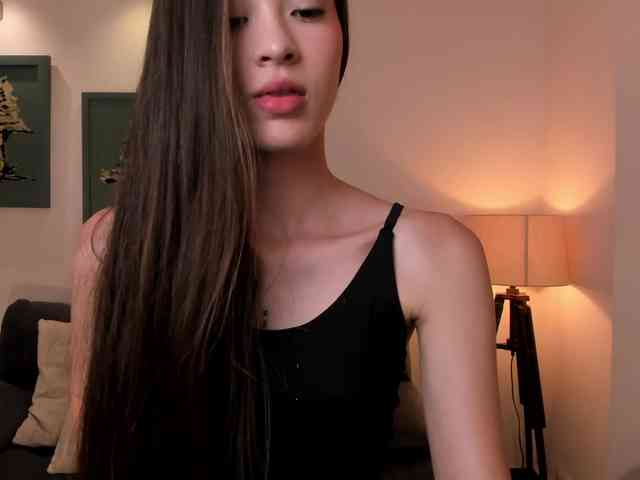 MaiaCollins1 webcam