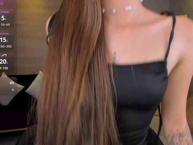 MaiaCollins1 webcam