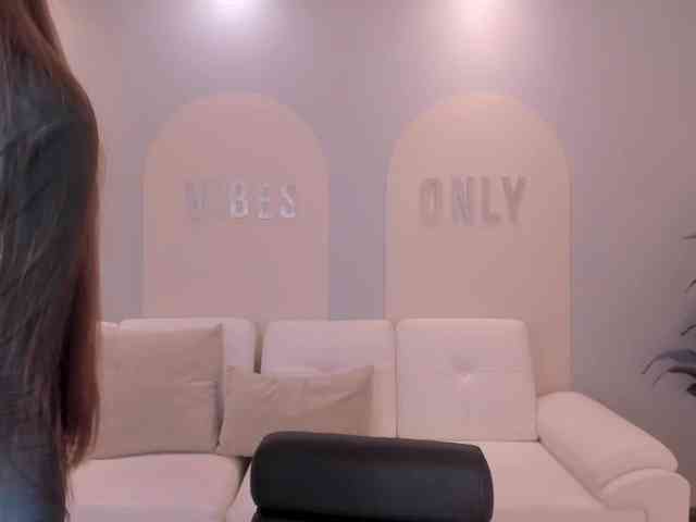 MaiaCollins1 webcam