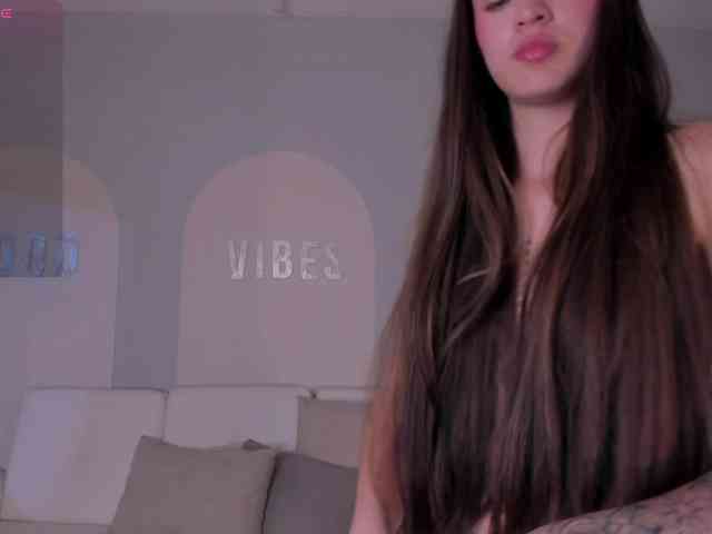 MaiaCollins1 webcam