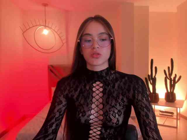 MaiaCollins1 webcam