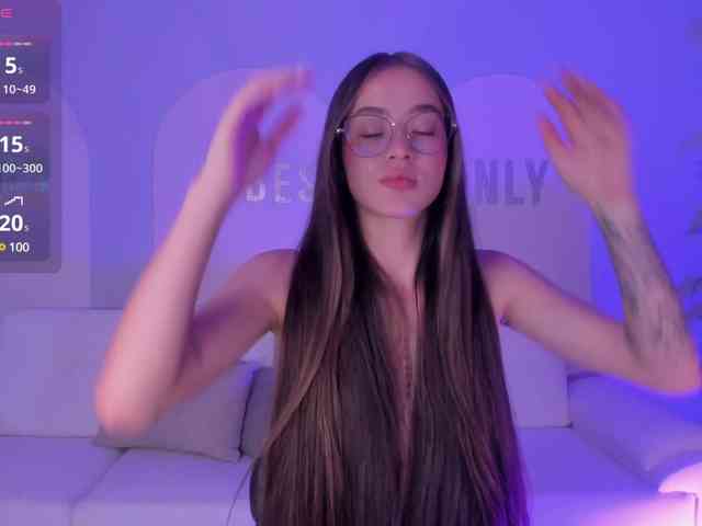MaiaCollins1 webcam