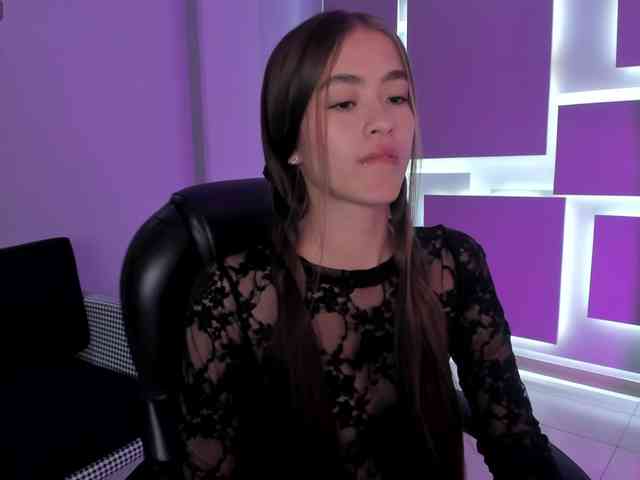 MaiaCollins1 webcam