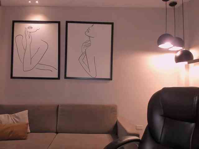 MaiaCollins1 webcam