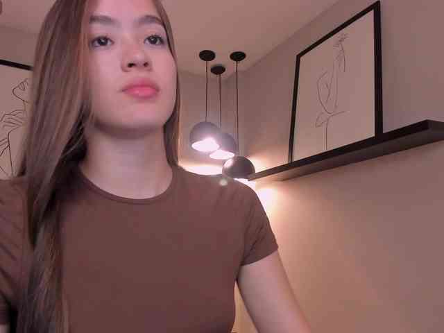 MaiaCollins1 webcam