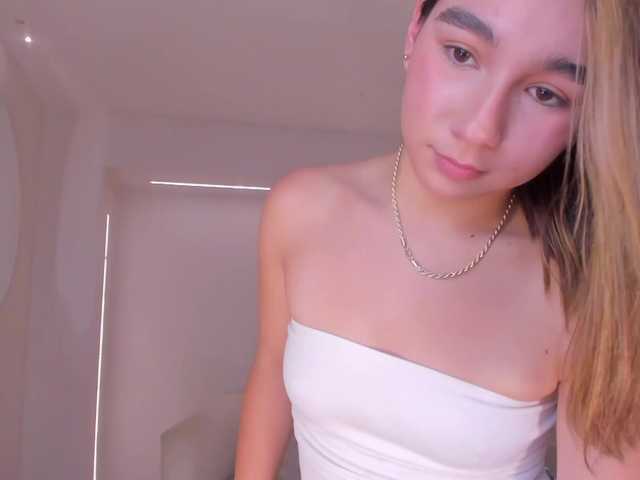 AdharaMoretti from BongaCams