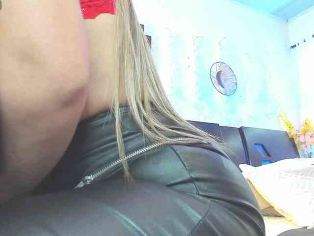 dakotacarvajal Live Webcam on BongaCams