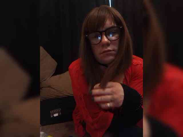 KiraMira Live Webcam on BongaCams