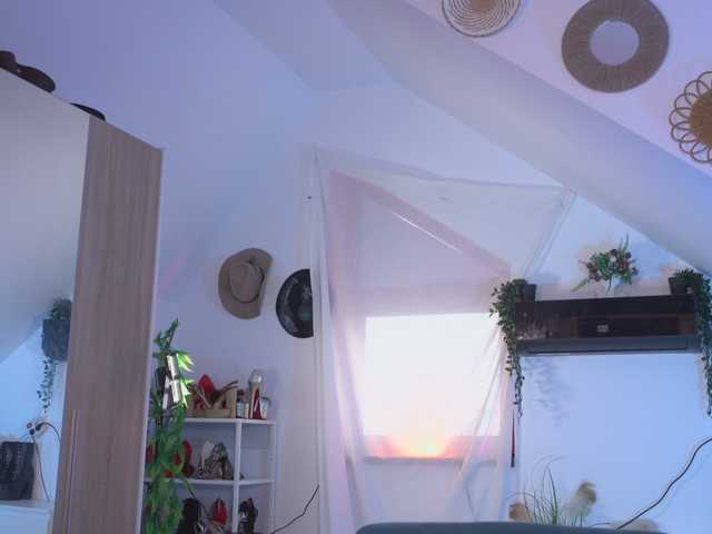 Amaliamour's BongaCams show and profile