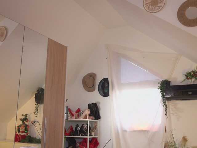 Amaliamour's BongaCams show and profile