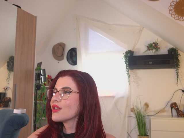 Amaliamour's BongaCams show and profile