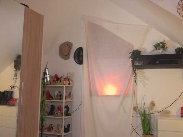 Amaliamour's BongaCams show and profile