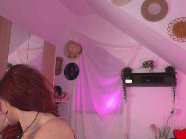 Amaliamour Live Webcam on BongaCams