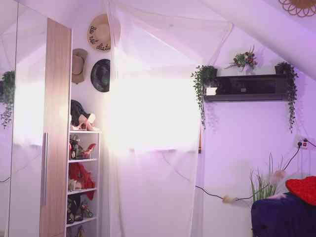Amaliamour Live Webcam on BongaCams