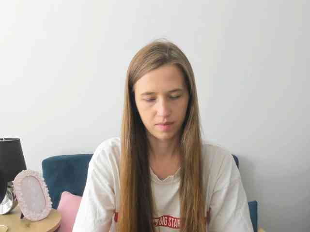 BellaPink webcam