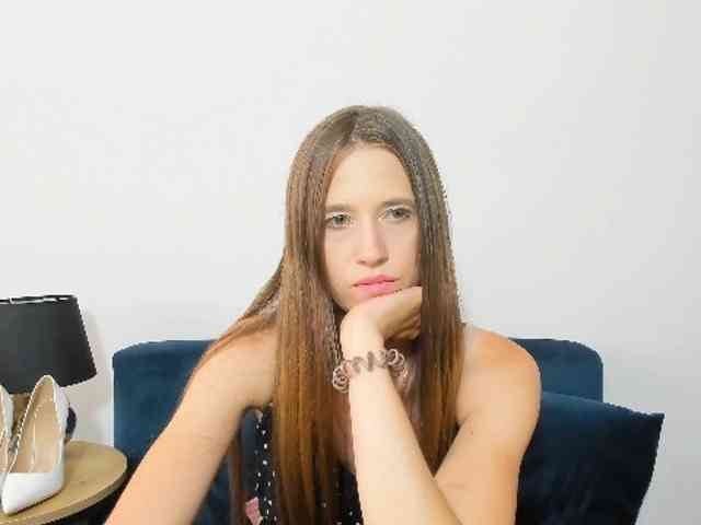 adult camming BellaPink