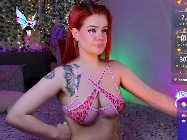 RedVelveten's BongaCams show and profile